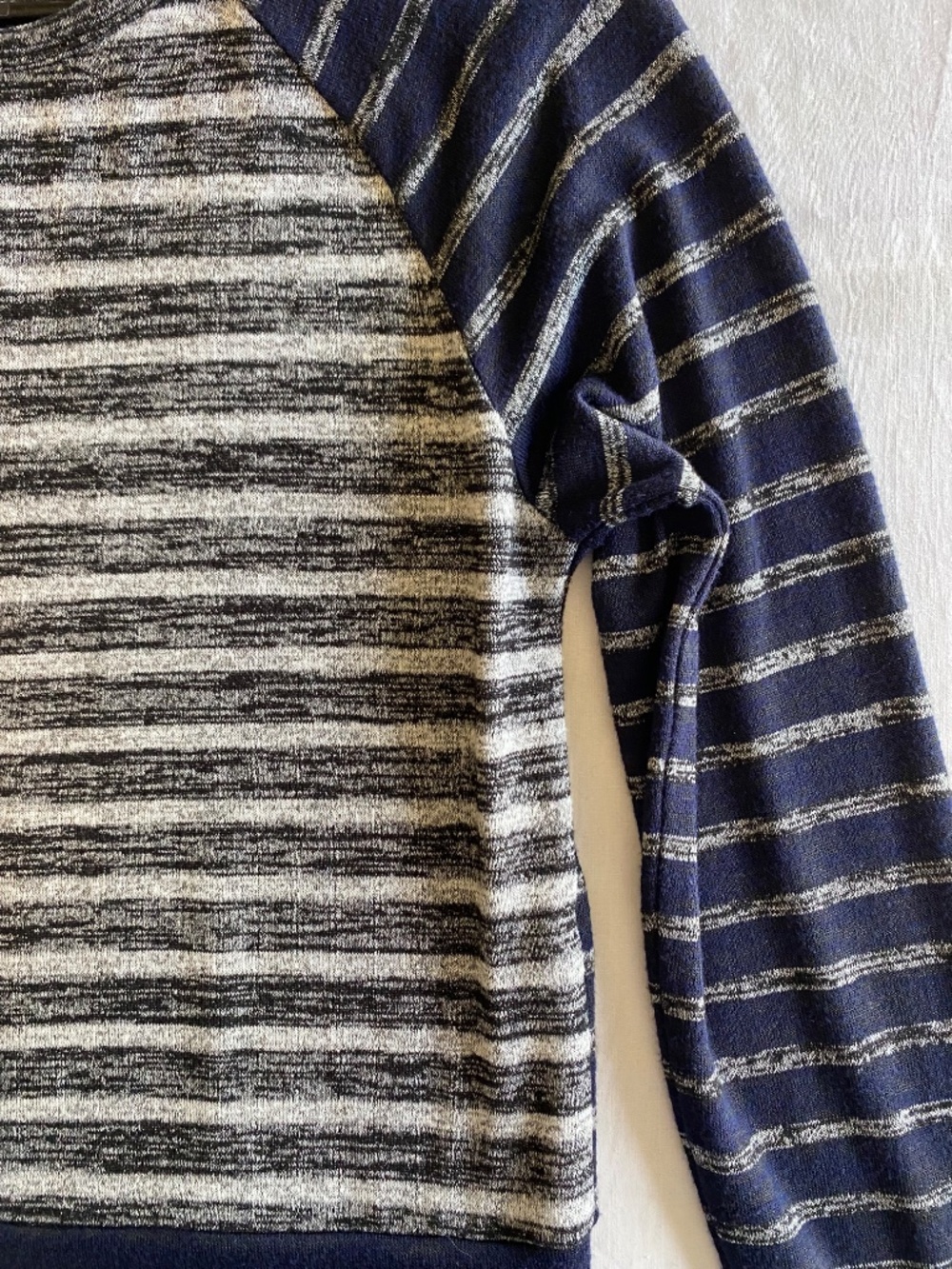 Rag & Bone Avryl Navy Stripe Crewneck Pullover Sweater SZ XS Preppy Coastal - Picture 8 of 10